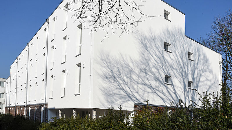 Fassadengestaltung, Wärmedämmung und Innenanstrich im Neubau eines Wohnhauses in Hamburg - 3