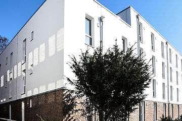Fassadengestaltung, Wärmedämmung und Innenanstrich im Neubau eines Wohnhauses in Hamburg - 1